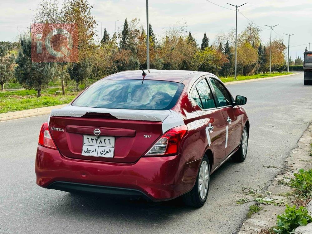 Nissan Versa